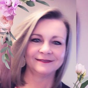 Meet your Posher, Michele
